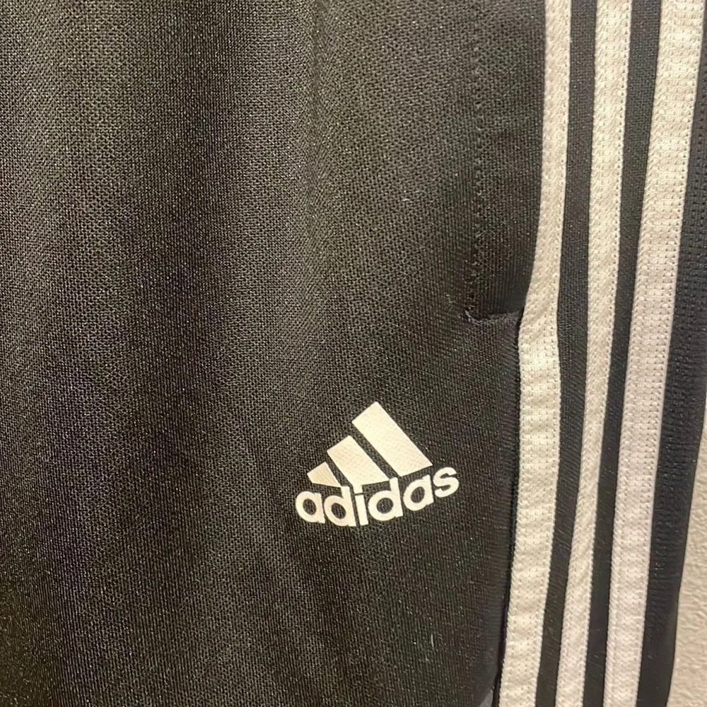 Adidas kids sweatpants - Picture 3 of 16